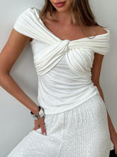 Tossy Trägerloses T-Shirt mit Kreuzfalten für Damen, kurzärmelig, einfarbig, schmale Passform, Slash-Ausschnitt, modischer Pullover für Damen, kurze Oberteile